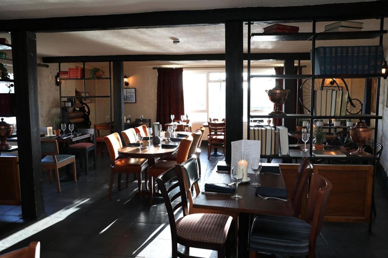 Hotel The Rising Sun Coltishall Esterno foto